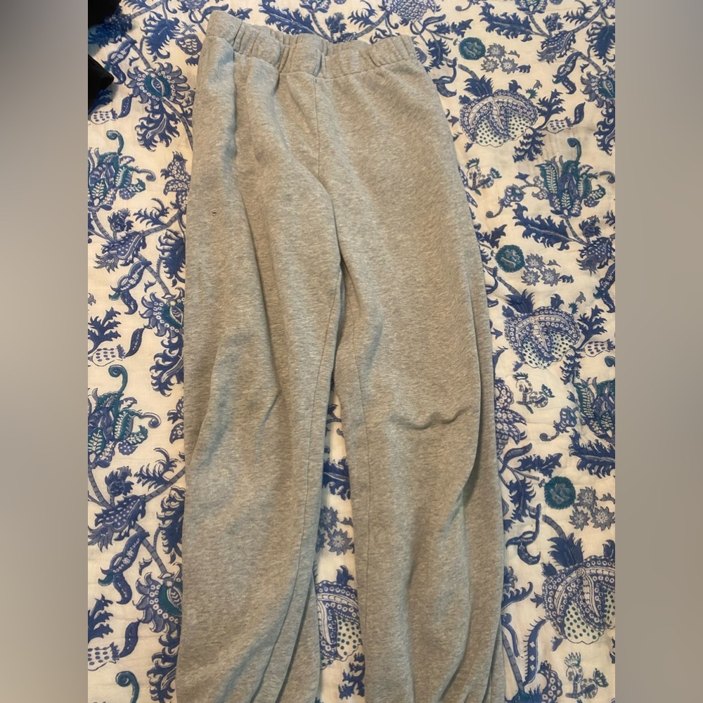 Brandy Melville sweats
